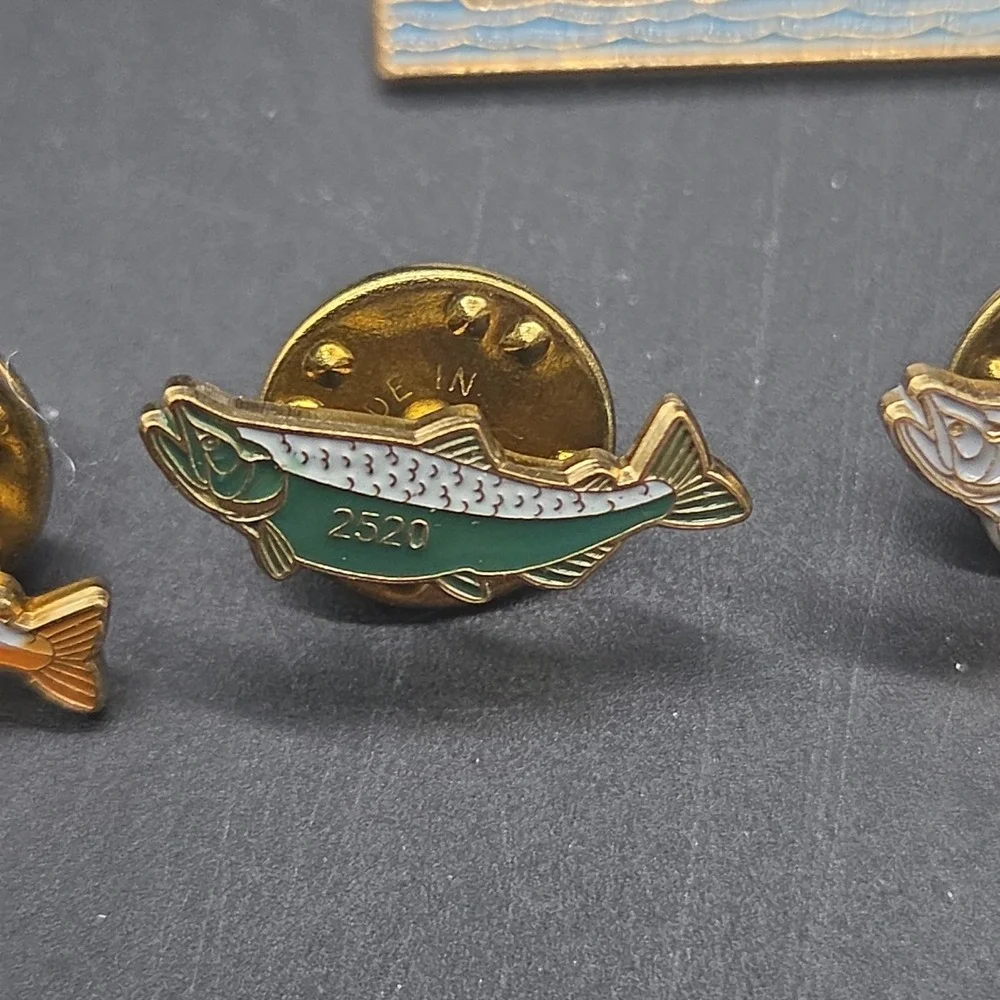 Alaska Regional Council Of Carpenters Union Fishing Pin Set